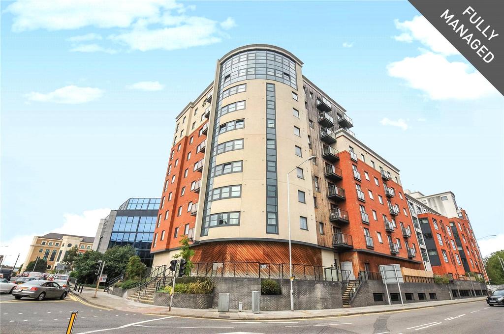Watlington Street, Reading... 2 bed apartment £1,200 pcm (£277 pw)