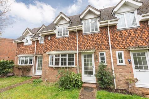 3 bedroom terraced house to rent, Ashley Road, Walton-On-Thames