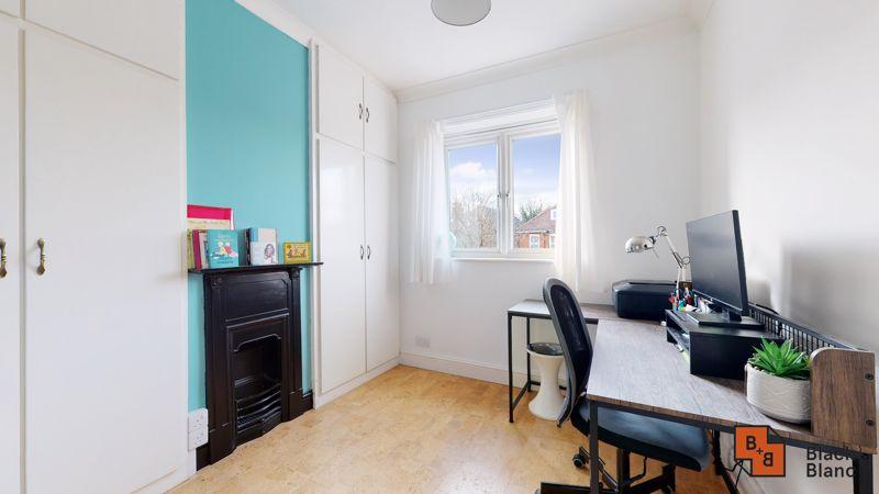 Bedroom 4/ Office