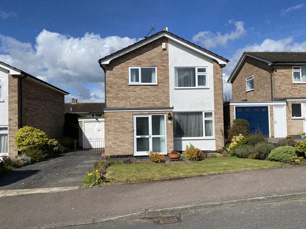 Windrush Drive, Oadby Leicester, LE2 3 bed detached house £1,100 pcm