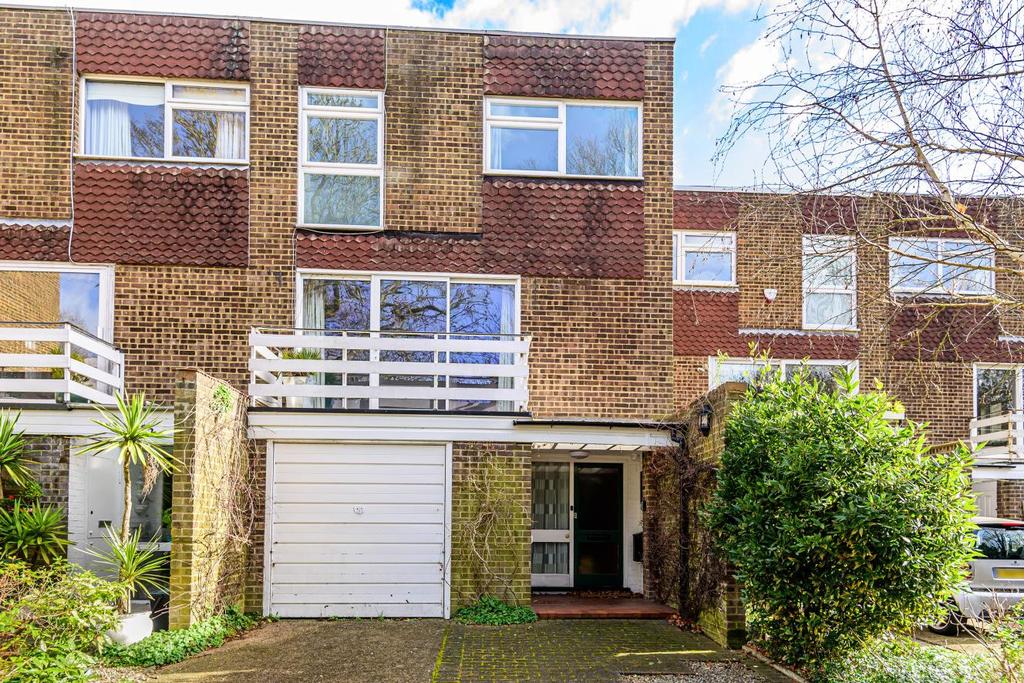 Kelsey Park Avenue, Beckenham 3 bed townhouse £775,000