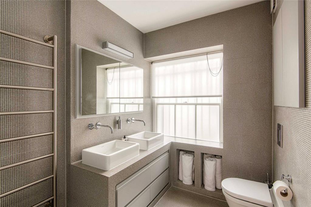 Ensuite