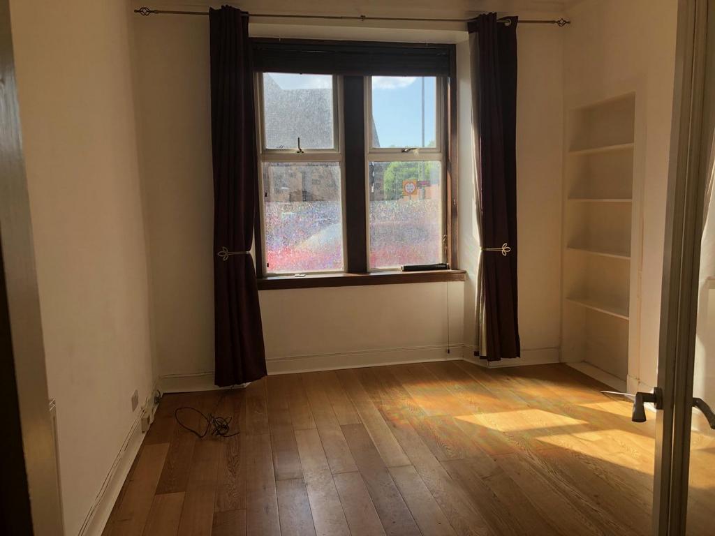 Cathcart Road, Mount Florida 1 bed flat £695 pcm (£160 pw)