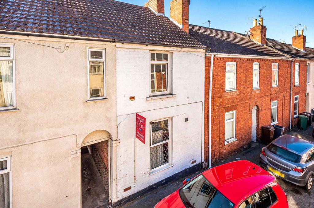 Stanley Street, Lincoln, LN5 4 bed terraced house £140,000