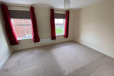 10 Larch Close, Nuneaton, CV10 9FE