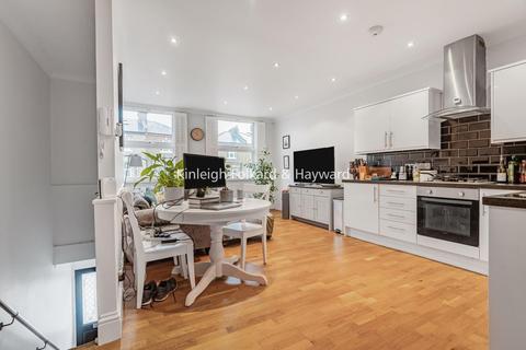 Flat 1, 11a Faversham Road, London, SE6 4XE
