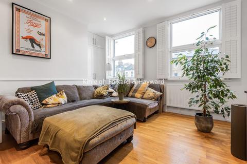Flat 1, 11a Faversham Road, London, SE6 4XE