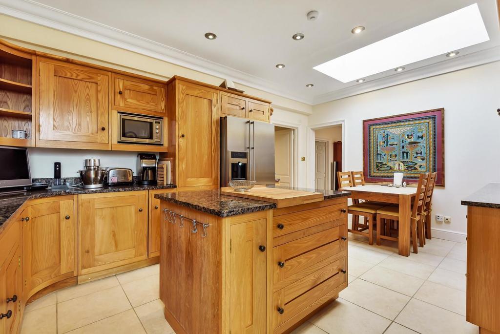 Kitchen/Breakfast Ro