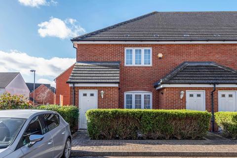 21 Hancock Close, Aylesbury, HP21 9AU