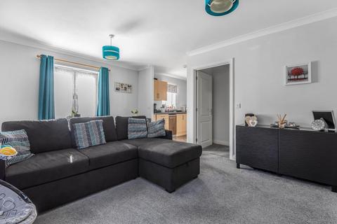 21 Hancock Close, Aylesbury, HP21 9AU