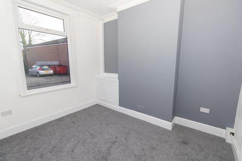 2 bedroom terraced house to rent, 8 Brooklyn Street, Crewe, CW2