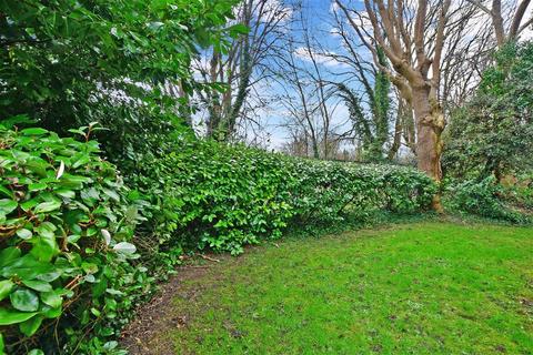 39 Sevenoaks Close, Sutton, SM2 6NL