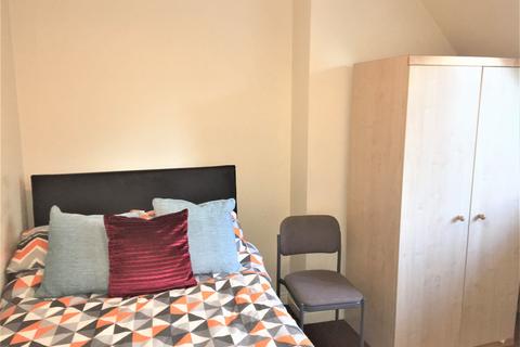 1 bedroom in a house share to rent, Kingsbury Road, Erdington, Birmingham, West Midlands, B23 8QY