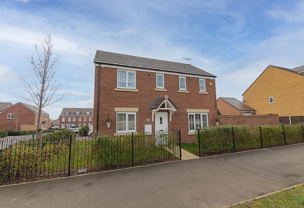 Theedway, Leighton Buzzard 3 bed detached house £425,000