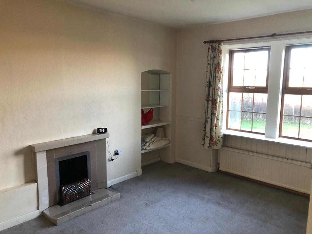 Duffus, Elgin IV30 2 bed semidetached house £550 pcm (£127 pw)