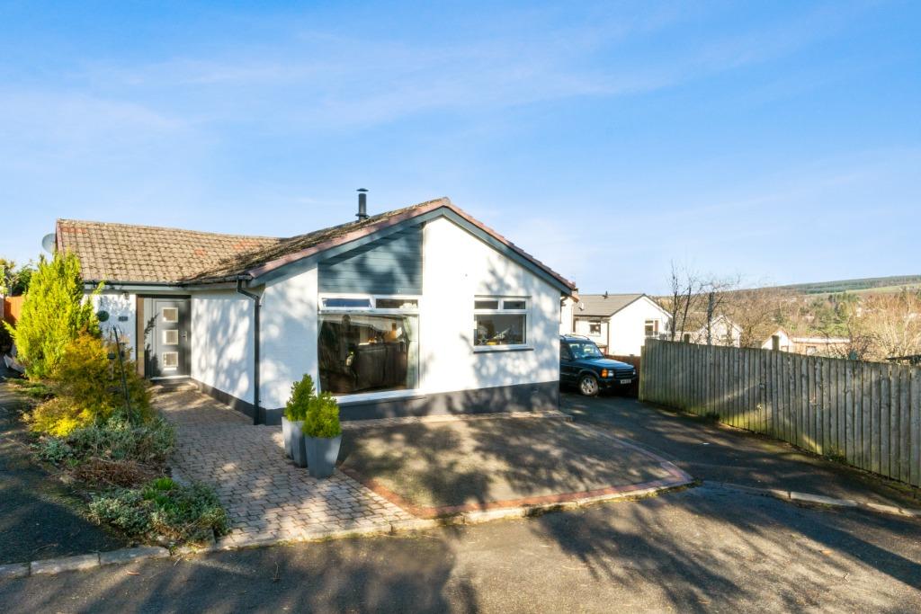 Argyle Way, Dunblane, Stirling, FK15 9DX 4 bed bungalow £355,000