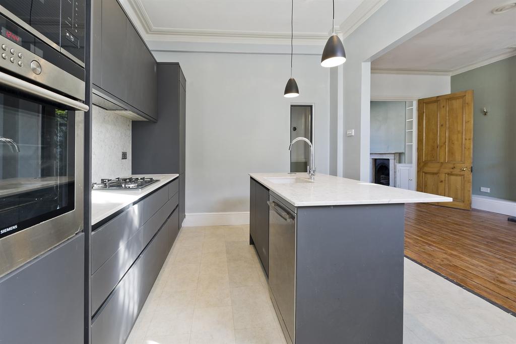 Kitchen alt view