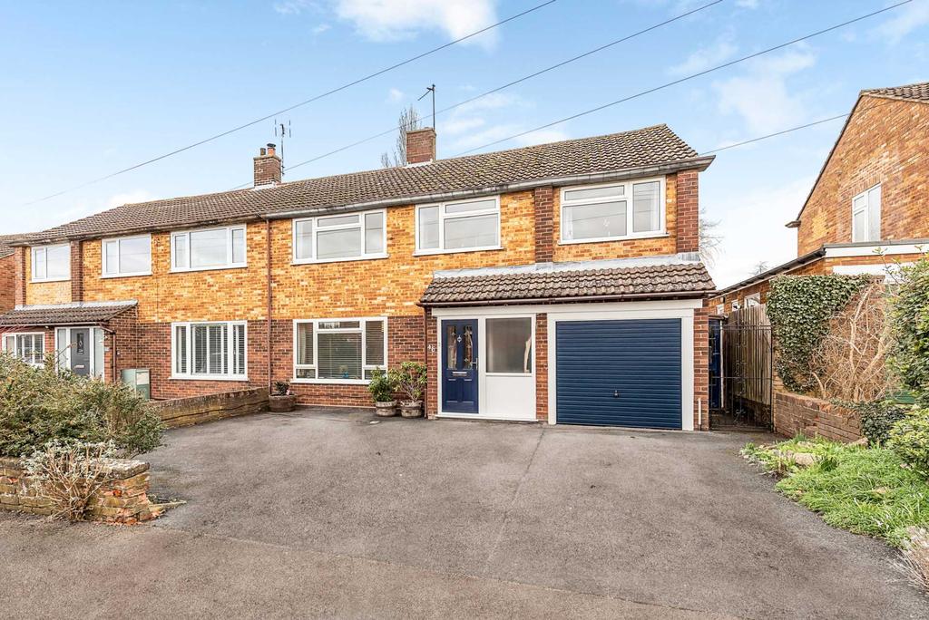 Lionel Avenue, Wendover 5 bed semi-detached house - £725,000