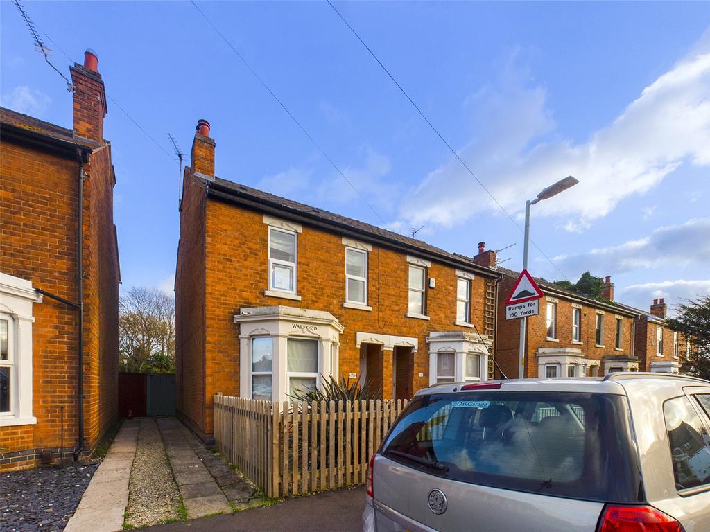 Deans Way, Gloucester... 3 bed semidetached house £290,000