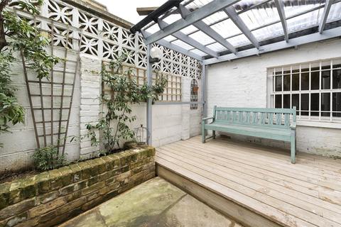4 bedroom terraced house to rent, Highlever Road, North Kensington, London, UK, W10