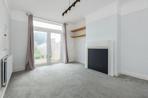 11 Brook Close, London, SW20 9LP