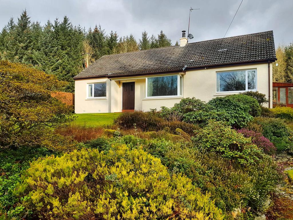 Crag House, Minnigaff, Newton Stewart DG8 3 bed detached bungalow for sale £220,000