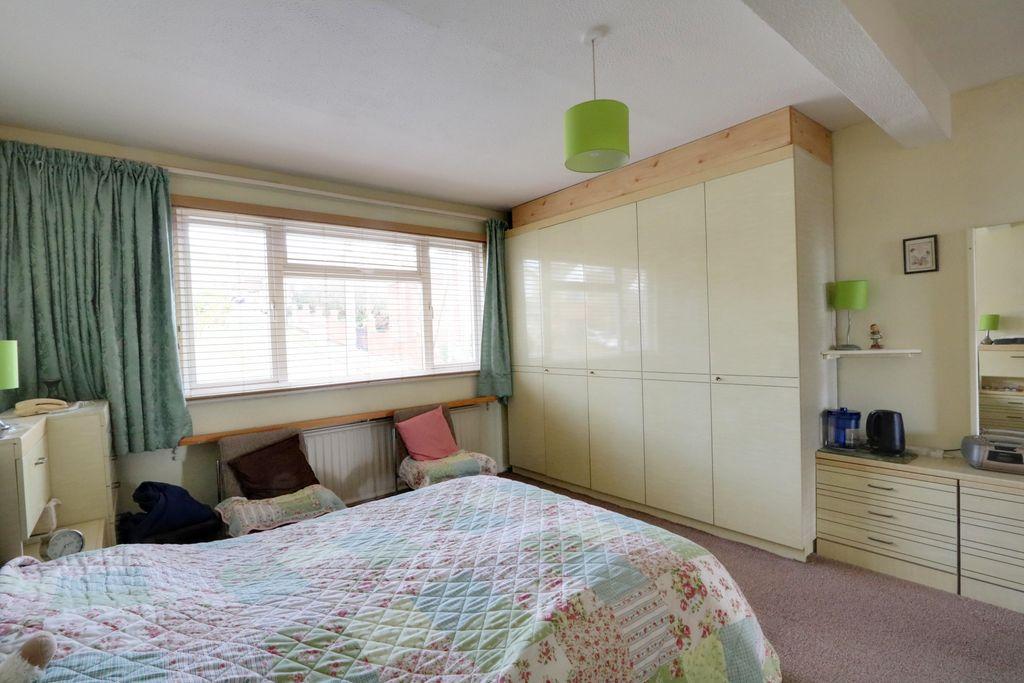 Bedroom 1 (Double)