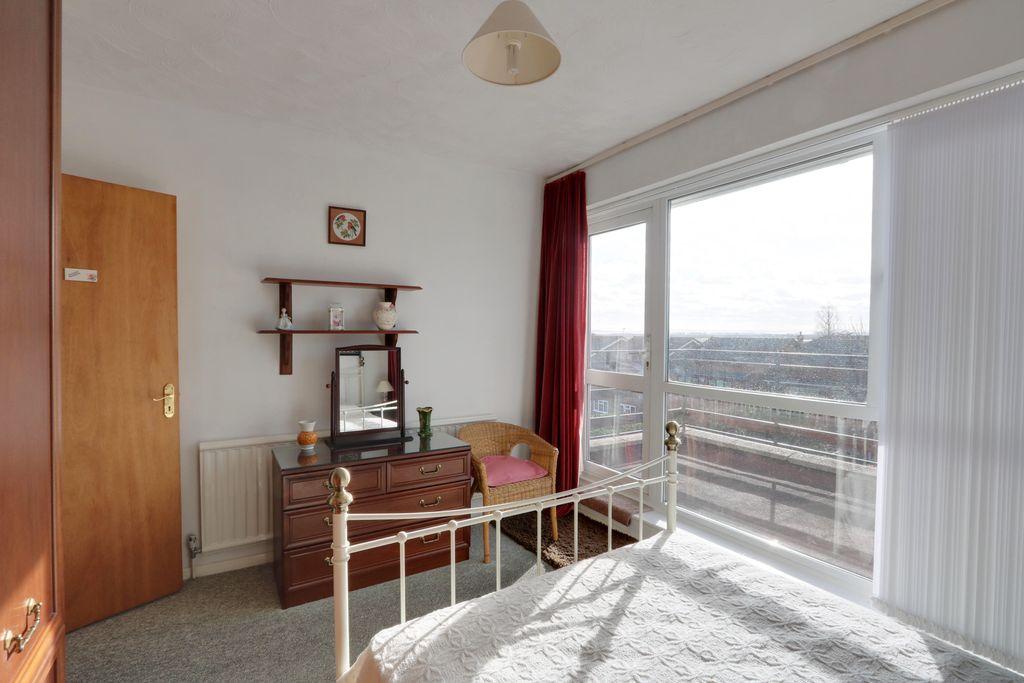 Bedroom 2 (Double)