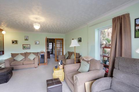 12 Alexandra Road, Benfleet, SS7 1JS