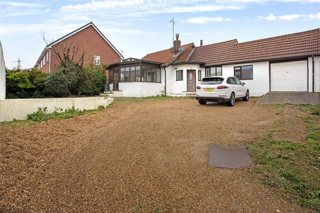 Mile Oak Road, Portslade, East Sussex, BN41 3 bed bungalow for sale £