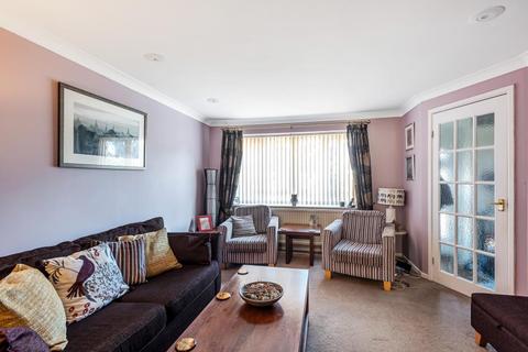 37 Bushy Close, Oxford, OX2 9SJ