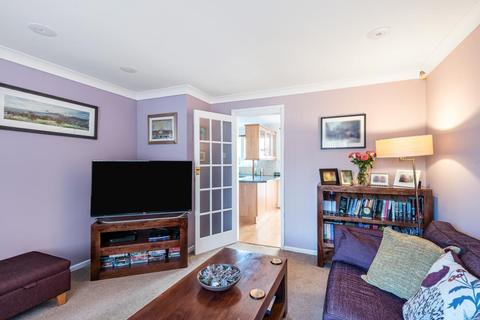 37 Bushy Close, Oxford, OX2 9SJ