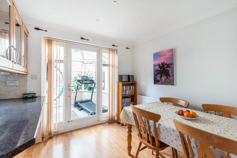 37 Bushy Close, Oxford, OX2 9SJ