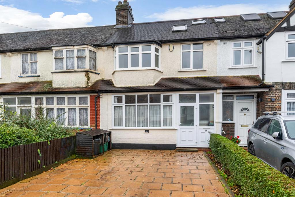 Aviemore Way, Beckenham 4 bed terraced house for sale £665,000