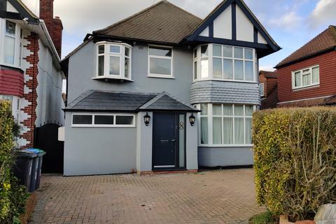 8 Turner Road, New Malden, KT3 5NL