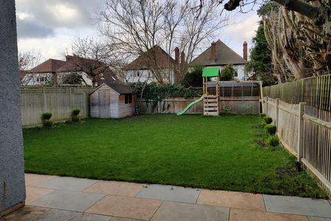 8 Turner Road, New Malden, KT3 5NL