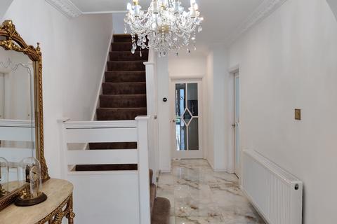 8 Turner Road, New Malden, KT3 5NL