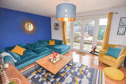 164 Broughton Lane, Salford, M7 1UF