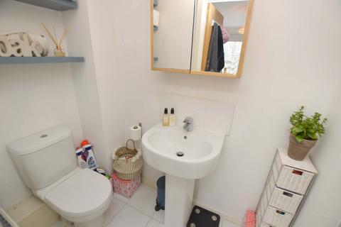 164 Broughton Lane, Salford, M7 1UF