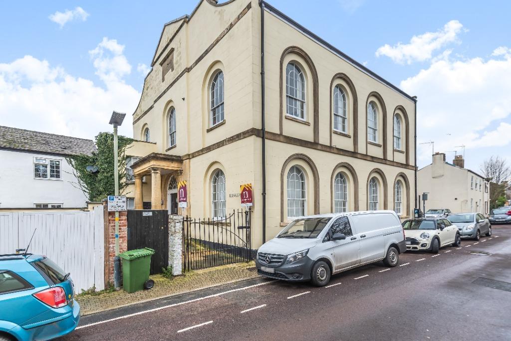Kings Court, King Street, Cheltenham, GL50 1 bed semidetached house
