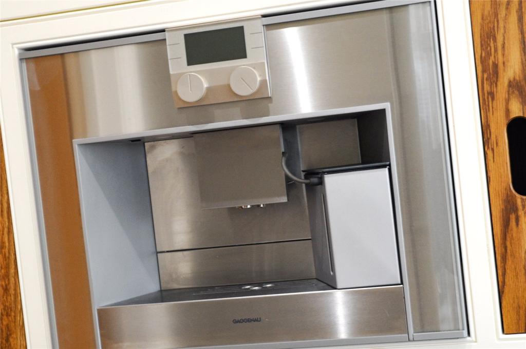 Picture No. 05