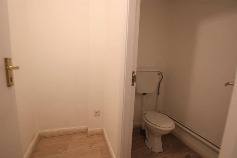 27 A High Street