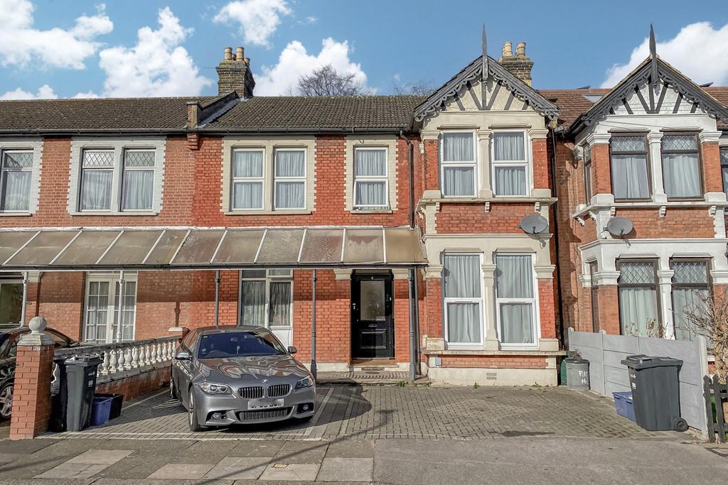 Beaufort Gardens, ILFORD, IG1 4 bed terraced house £625,000