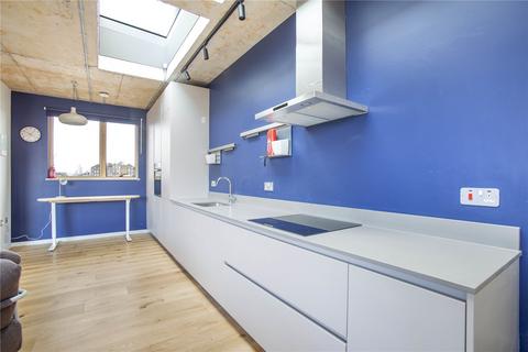 3 bedroom apartment to rent, Wallis Road, London, E9
