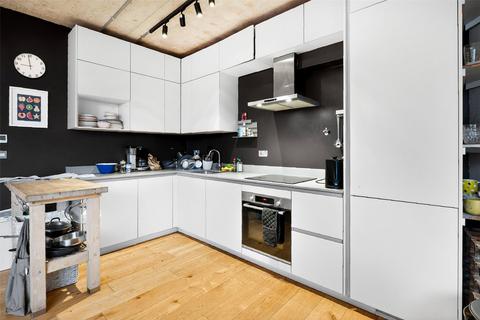 3 bedroom apartment to rent, Wallis Road, London, E9