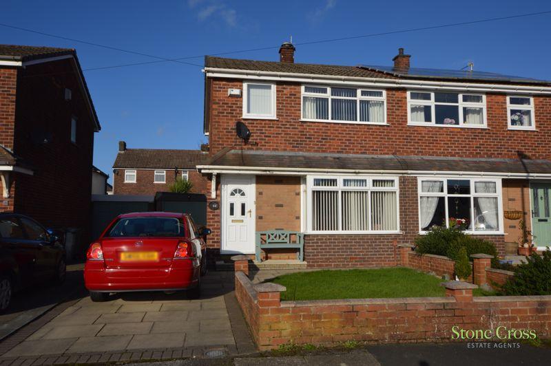 Halewood Avenue, Golborne WA3 3RH 3 bed semidetached house £169,950