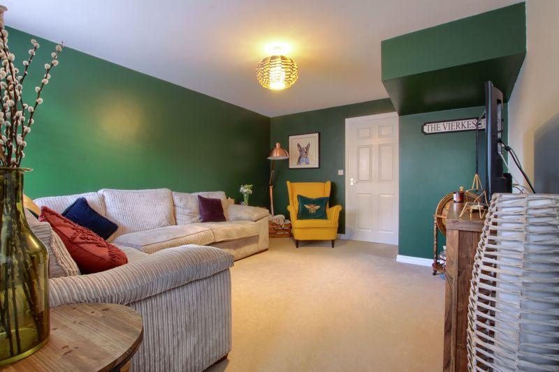 Drive, Ingleby Barwick 3 bed semidetached house £170,000