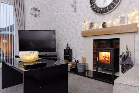 2 Brook Barn Way, Goring By Sea, Worthing, BN12 4DW