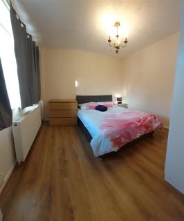 3 bedroom house to rent - Sussex Road, Kettering