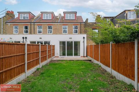 101 Gloucester Road, London, E17 6AF